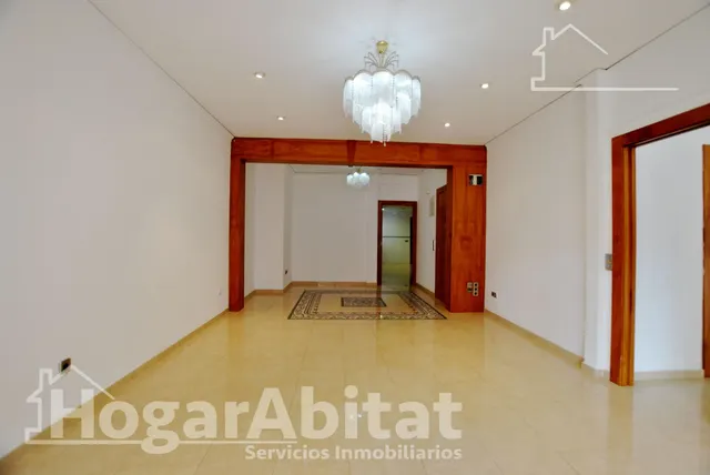 ¡GRAN OPORTUNIDAD! AMPLIO, BONITO Y EXTERIOR CON TERRAZA EN EL CENTRO — 7