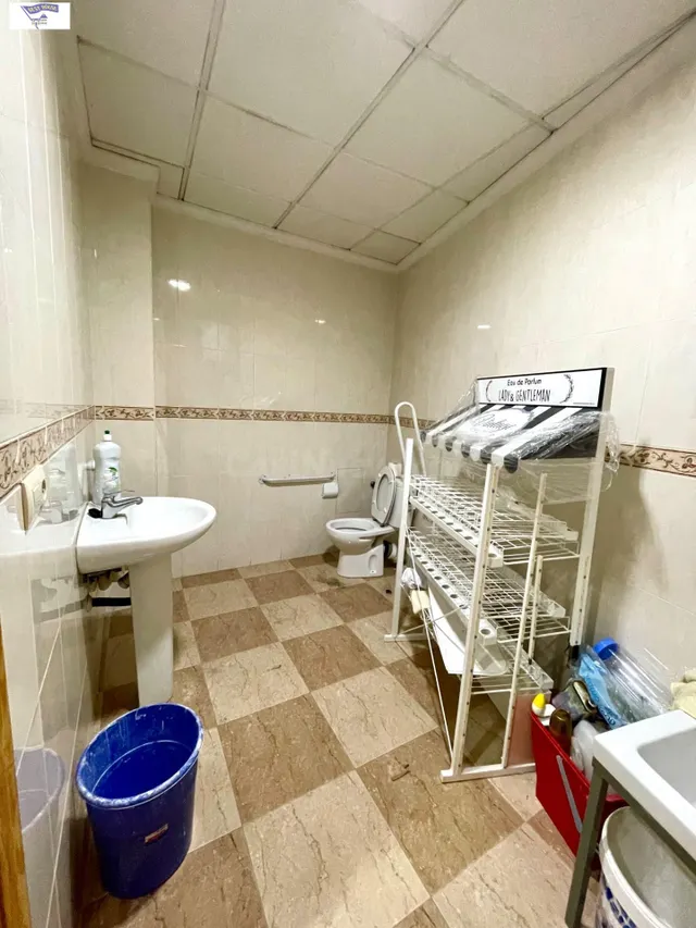 Amplio Local Comercial en Alquiler - Excelente Oportunidad p - foto 3