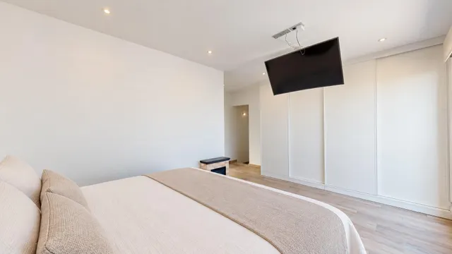 Amplia VILLA de nueva construcción con piscina privada en San Pedro del Pinatar — 25