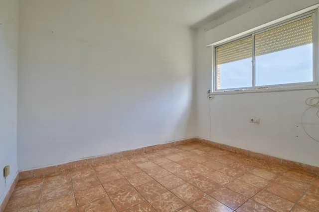 AMPLIO PISO DE 4 DORMITORIOS EN ZONA PIO XII — 8
