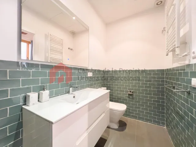 Piso en venta en Santa Caterina de Barcelona — 12