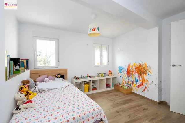 ¡Tu hogar soñado te espera en esta espectacular casa reformada! — 23