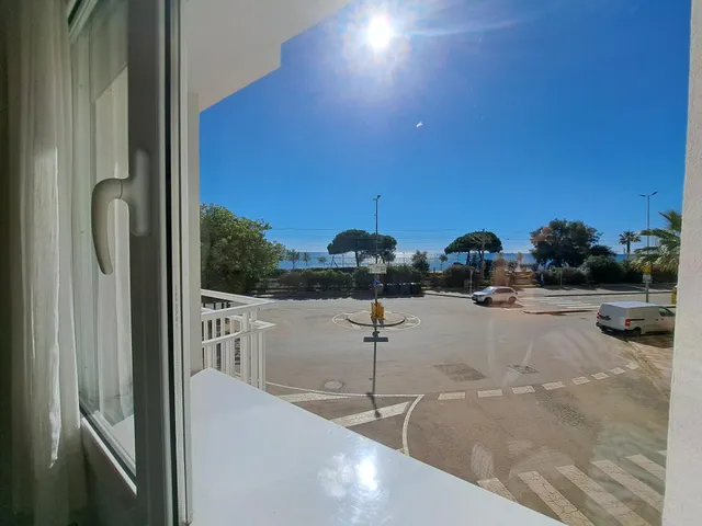 Pis en venda a primeria linia de mar de Pineda de Mar — 17