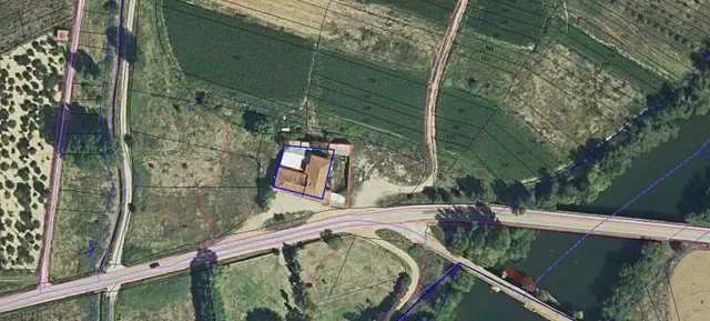 CASA DE PIEDRA CON JARDIN EN ALIJA DEL INFANTADO — 18