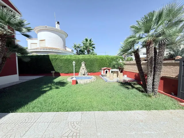 Espectacular chalet en Dehesa de Campoamor con piscina privada a 5 minutos andandoa la playa. — 19