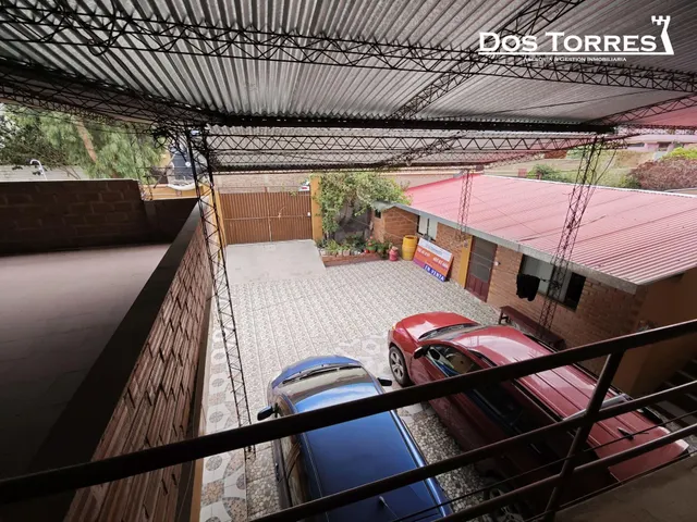 Casa 260m² en venta - Puntiti — 37