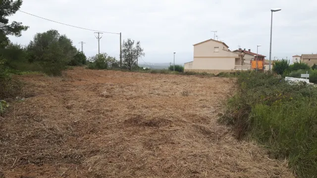 SE VENDE PARCELA URBANA EN CANTALLOPS - foto 4