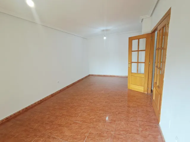 Vivienda de 3 dormitorios, 2 baños y 105 m2 en Patiño — 8