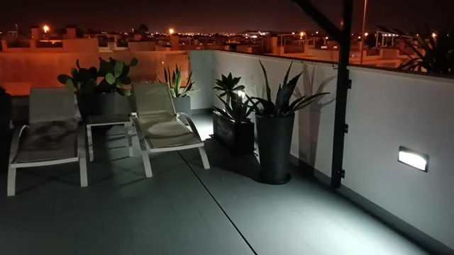 VILLA DE 3 DORMITORIOS Y 3 BAÑOS CON PISCINA EN LOMAS DE CABO ROIG, ORIHUELA COSTA — 50