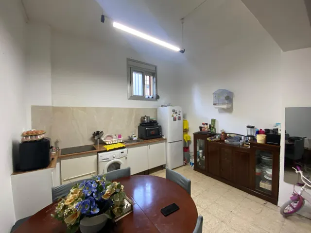 LOCAL EN LA ZONA DE LOS MERINALES (SABADELL) — 2
