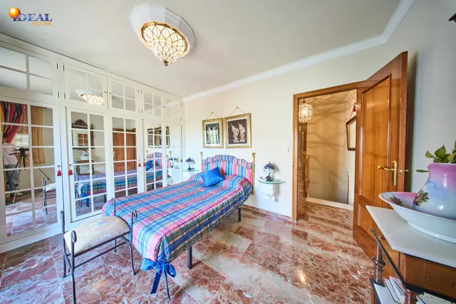 Impresionante chalet de 4 habitaciones con piscina de 86 m3 totalmente despejada — 50