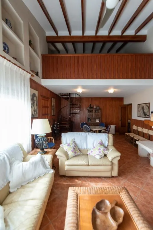 Casa 5 habitaciones 199m² en venta - Pueblo — 17