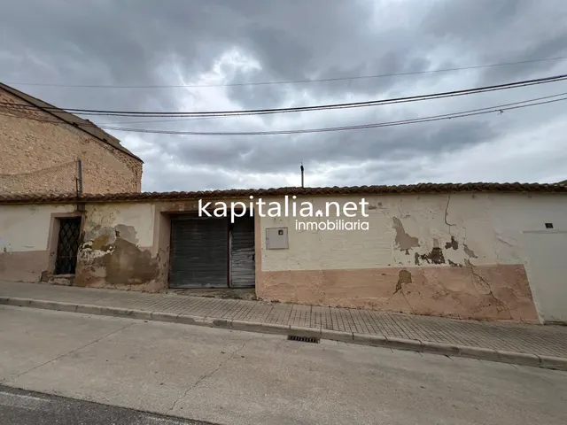 Local a la venta en Ontinyent , zona centro . — 8