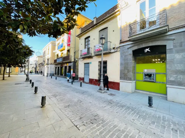 Gran casa para reformar o tirar en pleno centro del pueblo — 6