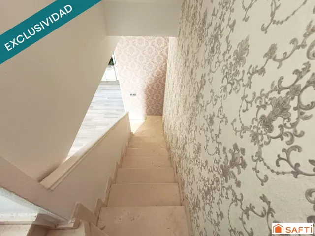 Exclusivo adosado con piscina y terraza — 24