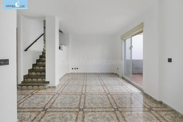 DÚPLEX EN VENTA EN OGIJARES – AMPLITUD, COMODIDAD Y ESPACIOS - foto 3