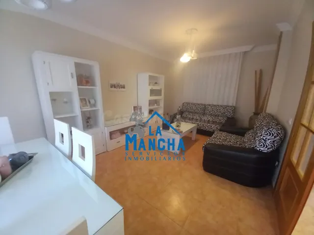 *155.000€* inmobiliaria la mancha vende adosado en Barrax (Albacete). — 2