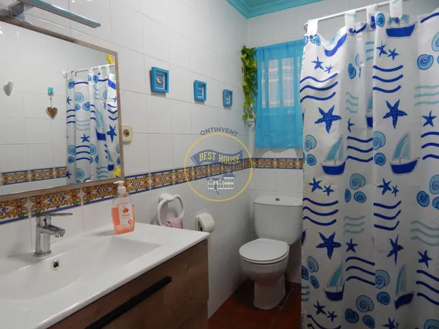 OPORTUNIDAD AMPLIO CHALET CON PISCINA MUY PRÓXIMO A LA POBLACION DE ONTINYENT — 36