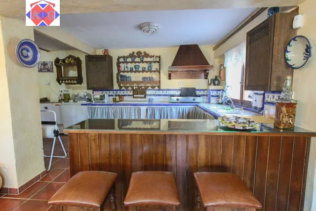 0110 Chalet en Zona Residencial, El Romeral. — 50