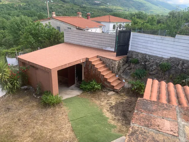 En el  Valle del Jerte a 18 km de Plasencia — 16
