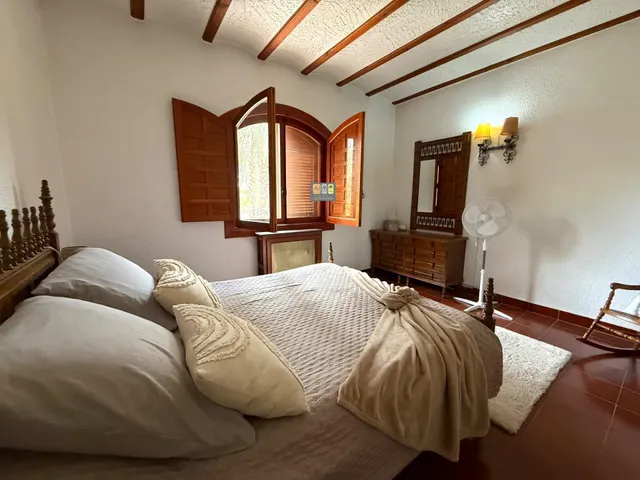 FINCA EXCLUSIVA CON GRAN POTENCIAL EN ELDA — 48