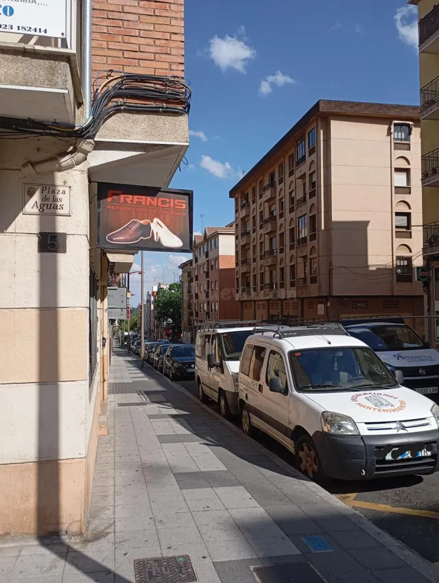 ALQUILER DE LOCAL CERCA DEL CENTRO CIUDAD - foto 4