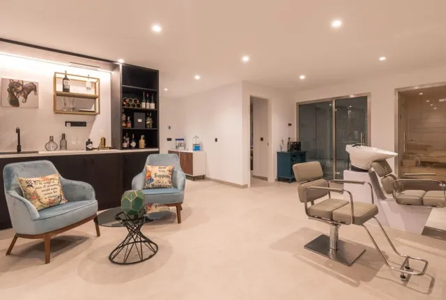 Chalet 4 habitaciones 640m² en venta - Costa del Sol — 39