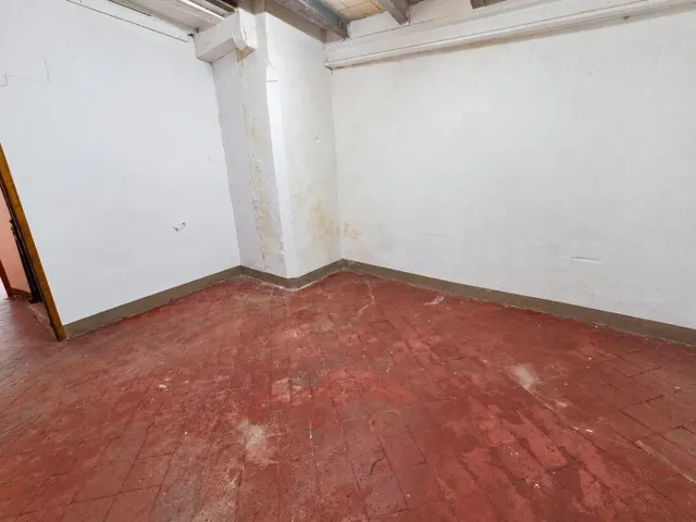 Edificio en venta en pleno centro de Tortosa: local acondicionado, división horizontal y terrado con vistas — 20