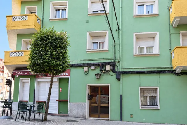 PISO CON ASCENSOR - Cuatro dormitorios para crear un hogar a - foto 3