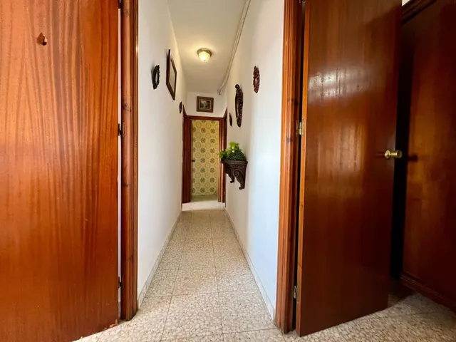 E. PISAZO DE 4 HAB. CON DOS TERRAZAS, DOS BAÑOS. — 30