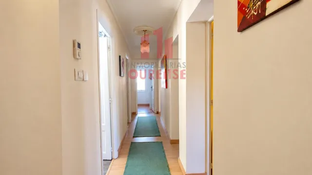 Amplia vivienda reformada situada en el couto. — 34