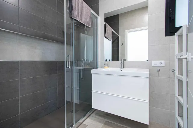 Precioso chalet independiente en Sanlúcar La Mayor con Licencia VUT — 14