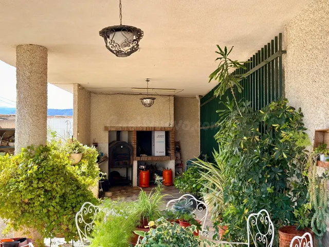 Amplia Casa en Entorno Rural a Solo 2 Minutos de Alhama de M - foto 2