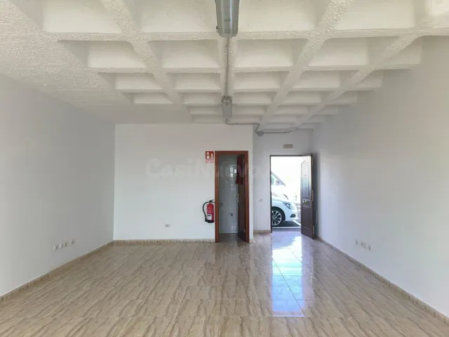 ¡OPORTUNIDAD OFICINA EN POLÍGONO COSTA SUR!