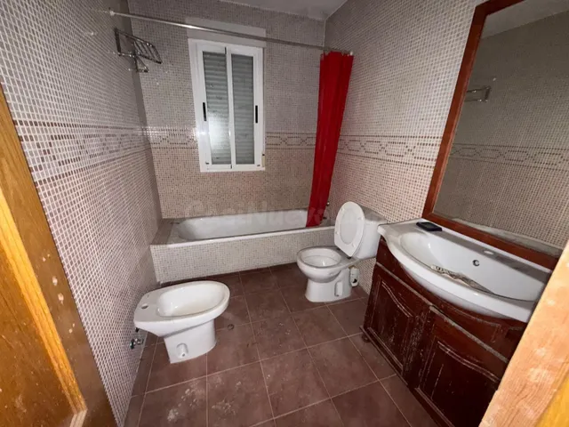 Amplio Chalet en Venta en Eurovillas, Nuevo Baztán por €285, - foto 2