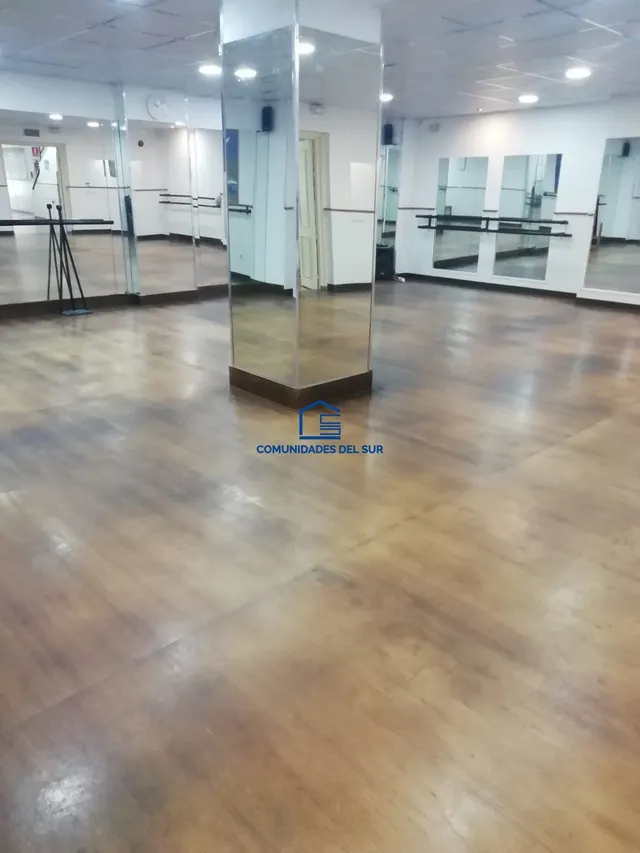 Buscas local para academia de baile, centro deportivo o similar? — 7