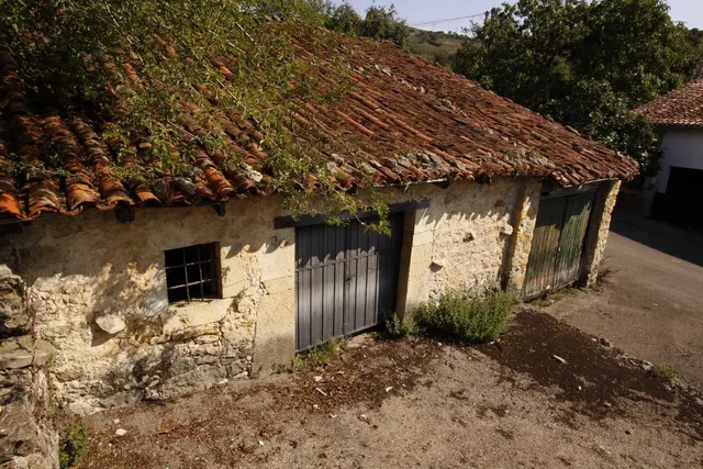 CUADRAS EN BIELVA — 5