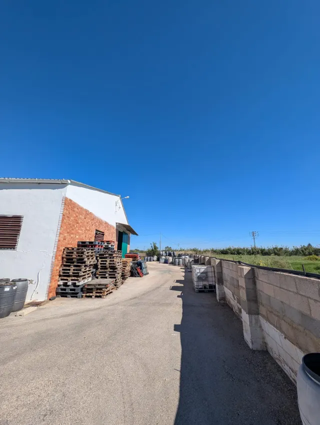 Nave industrial en Alzira con 3.678 m2 de parcela y potencial de ampliación — 7