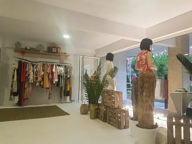 Gran local para convertir en vivienda - foto 3