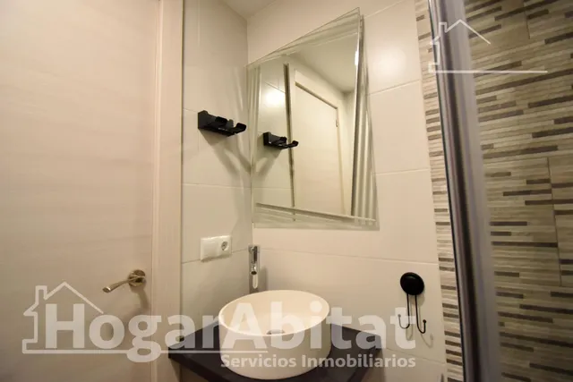 ¡SEGUNDA LÍNEA DE PLAYA! EXTERIOR REFORMADO CON GARAJE, PISCINA Y TERRAZA — 41