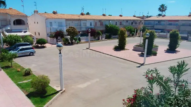 OPORTUNIDAD DE INVERSIÓN – BUNGALOW ORIHUELA COSTA-LA REGÍA  - foto 2