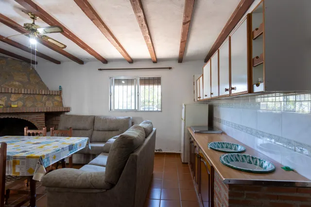 CASA CORTIJO EN MOTRIL. SITUADA A 2,5 KM DE LA PLAYA — 14