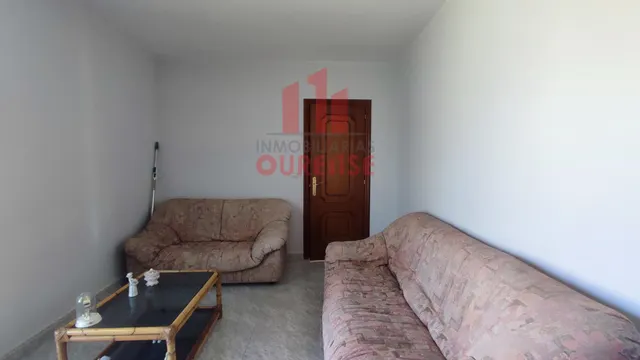 CASA DE PIEDRA CON PARCELA EN XUNQUEIRA DE AMBÍA, PRÓXIMA A SANDIÁS. — 28