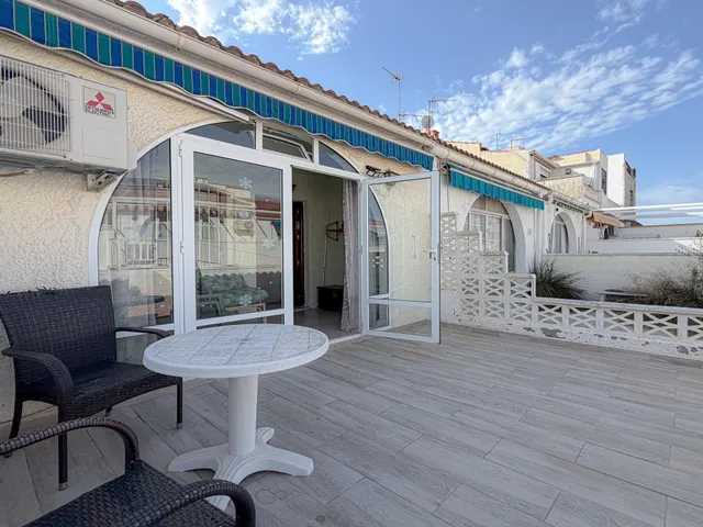 Oportunidad! Fantástico bungalow reformado sin vecinos arriba + Amplia terraza y sin gastos de comunidad — 16