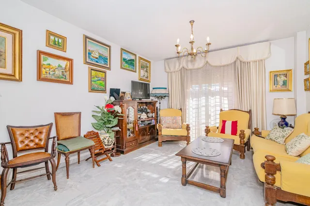 Casa independiente — 4