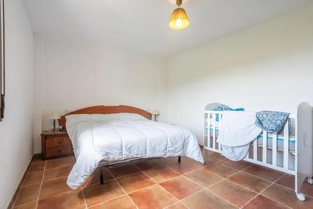Casa con parcela en perfecto estado — 43