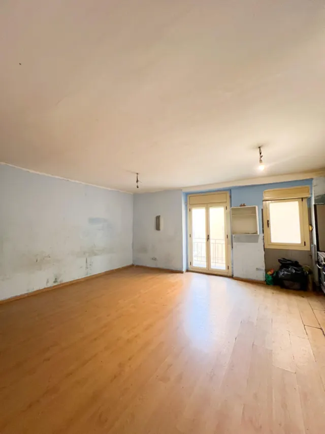 Edificion en venta en Valls, Tarragona — 11