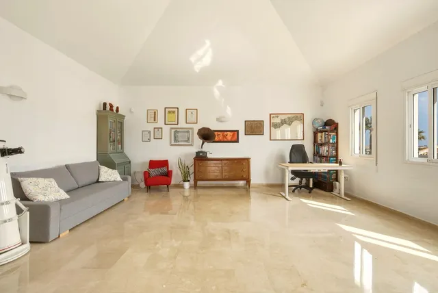 Chalet 6 habitaciones 263m² en venta - Riviera del sol — 28