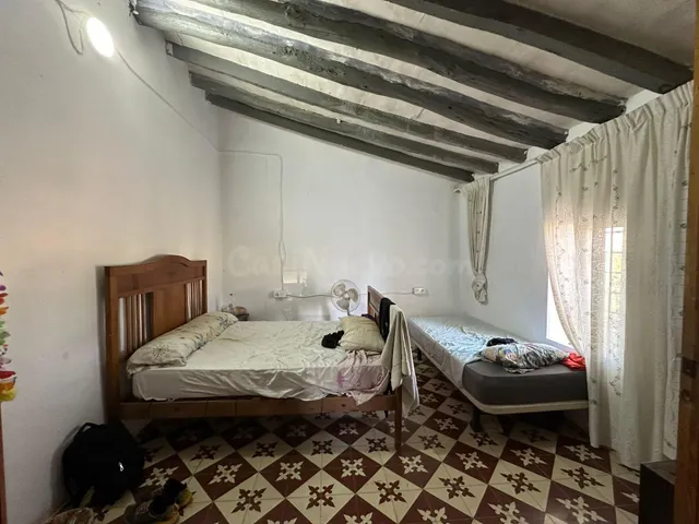 ATENCIÓN INVERSORES, CASA GRANDE CON 3 APARTAMENTOS EN EL PA - foto 4