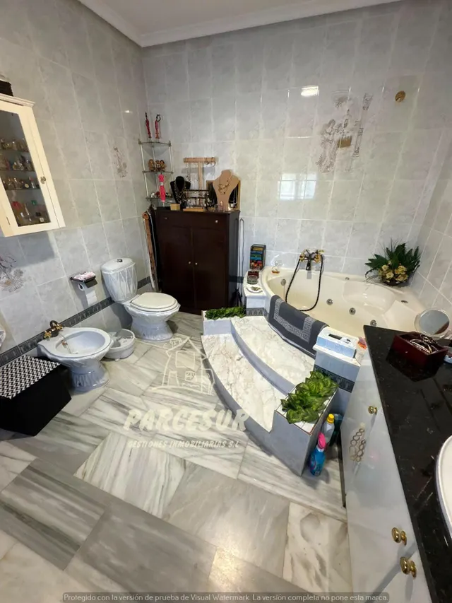 Chalet independiente en El Alcaide: espacio, comodidad y vida al aire libre — 19